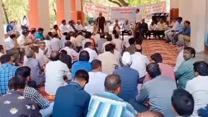 इंदौर: गैर शिक्षक संघ की हड़ताल का दसवां दिन,प्रदेश सरकार को दी चेतावनी