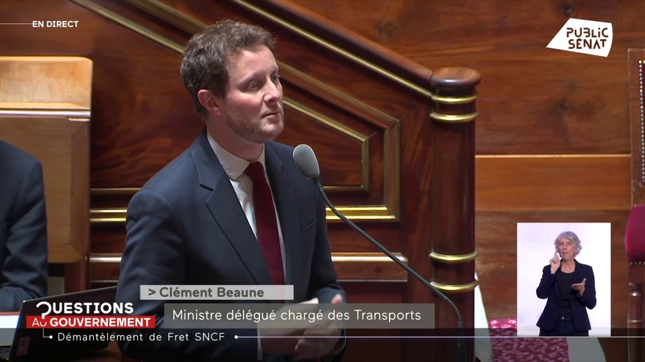 Fret SNCF: "Nous aurons un opérateur public qui ne sera pas privatisé", promet Clément Beaune