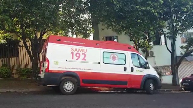 Homem é socorrido pelo Samu em Kitnet no Bairro Neva, em Cascavel