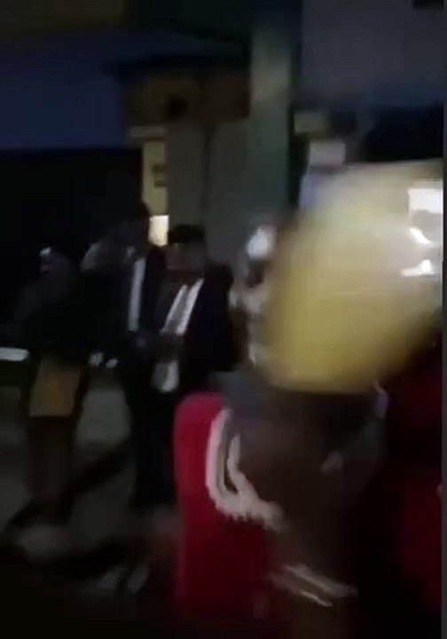 Seun Kuti al salir de prisión en Lagos, Nigeria