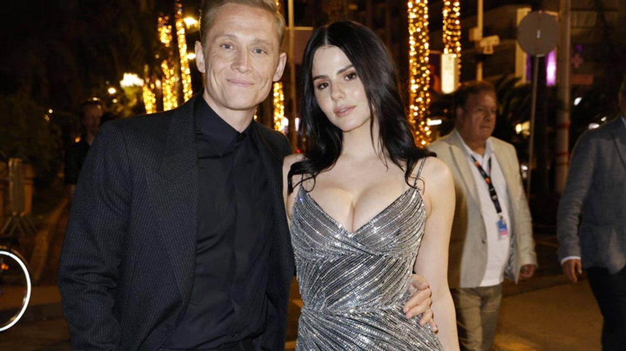 Ruby o. fee im unterwäschekleid - hier achtet niemand auf schweighöfer