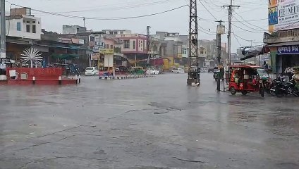 अंधड़ व बारिश, गर्मी से राहत