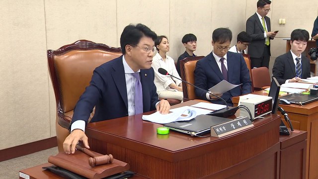 국회 행안위, '공직자 가상자산 재산 등록' 법안 의결 / YTN