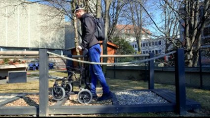 Un paciente tetrapléjico vuelve a caminar gracias a un puente digital cerebro-médula