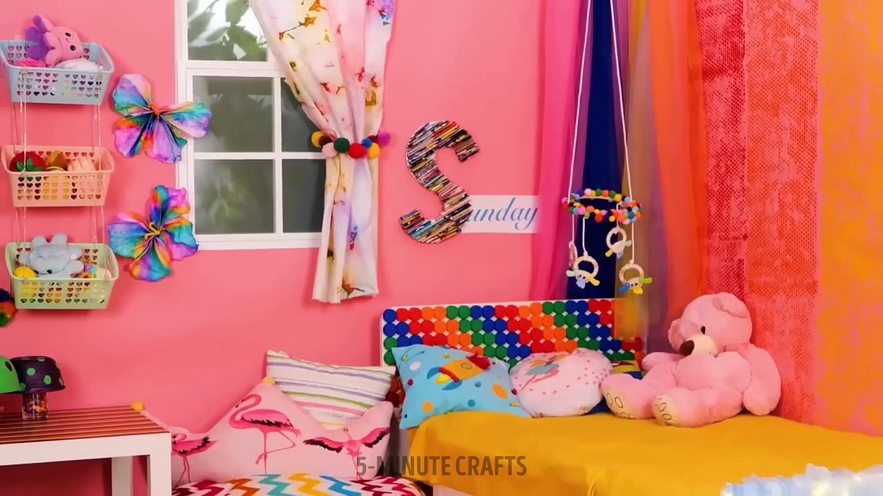 INCREDIBLE KIDS ROOM MAKEOVER __ Wednesday and Enid\'s Room ...