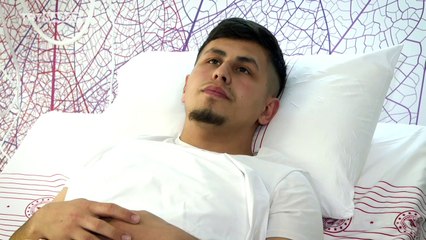 20 yaşındaki hastanın tek böbreğinden 101 taş çıkarıldı