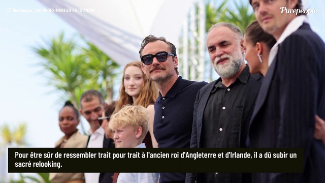 Jude Law complètement transformé, l'acteur étonne avec son look moyenâgeux : Les gens ne l'ont pas reconnu