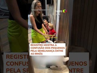 Crianças confundem mães, que são gêmeas, e cena viraliza na web