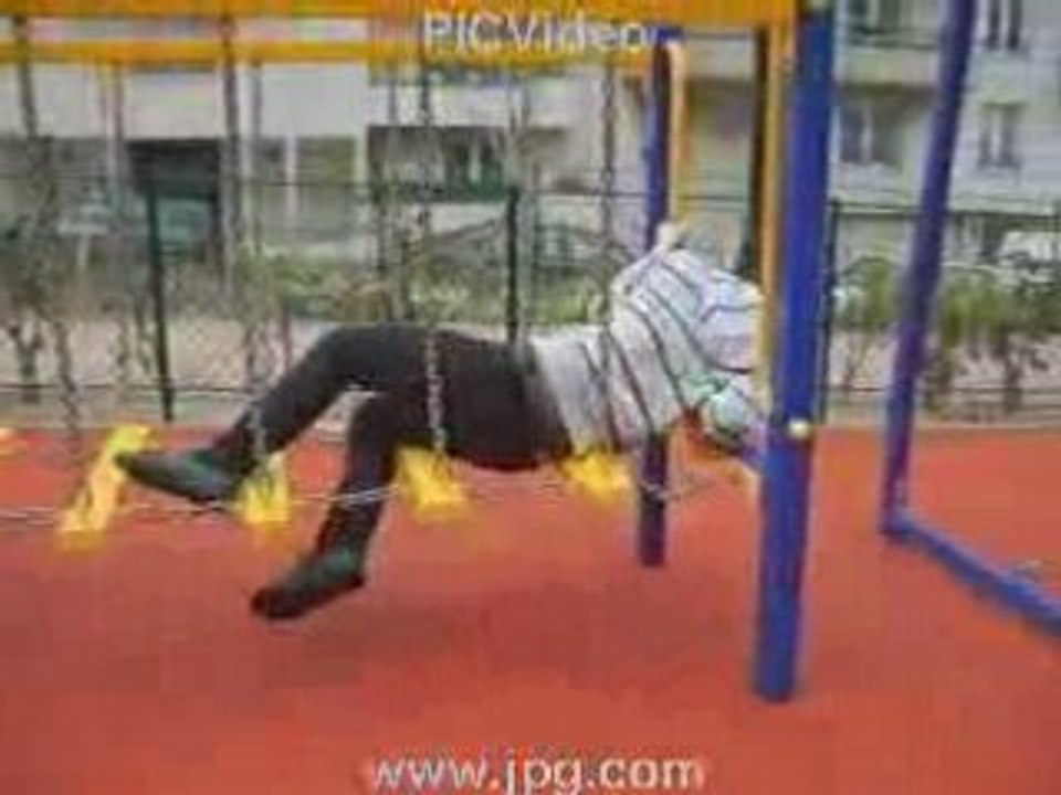 Baiizy Baiiz se rétam' dans les jeux pour goss