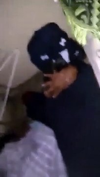 Membros do PCC matam rival do CV e gravam execução