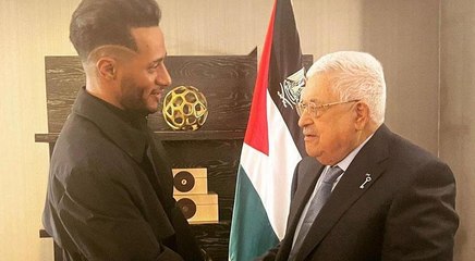 محمد رمضان يختتم جولته الفنية بلقاء الرئيس الفلسطيني