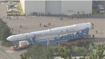 [뉴스라이더] 누리호, 세워둔 채로 밤샘 점검...오늘 발사 가능할까? / YTN