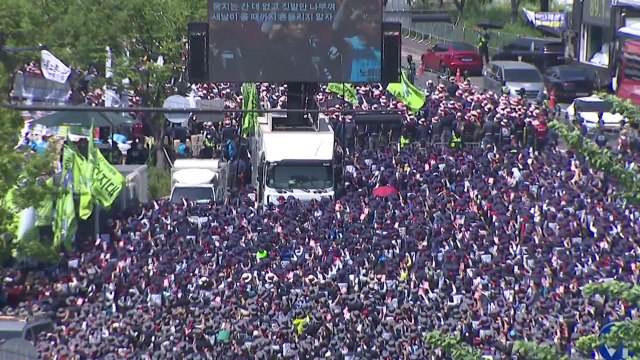 [뉴스앤이슈] 사실상 '집회 허가제'?...불법 전력 단체 집회 제한 등 '위헌' 공방 / YTN