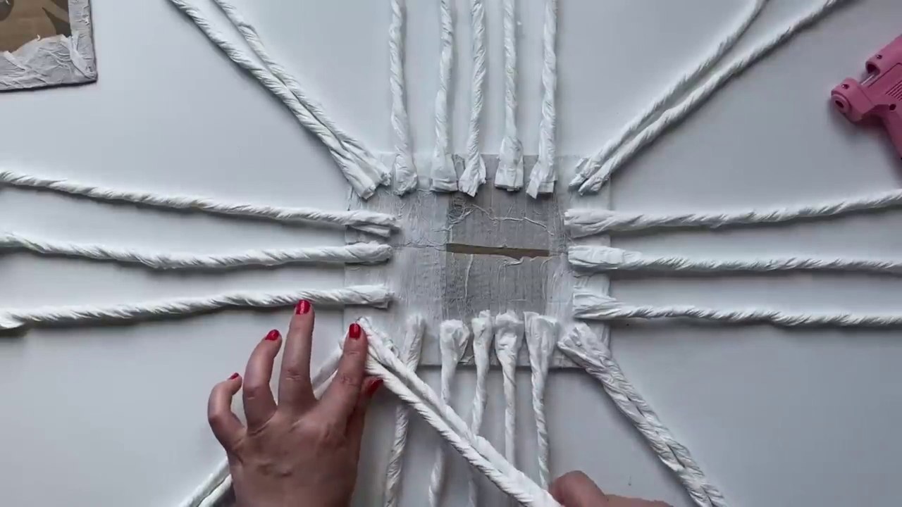 DIY Wicker storage basket made of paper napkins | Paper crafts