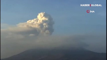 Yanardağ külleri toz fırtınası çıkardı! Nefes almakta zorlandılar