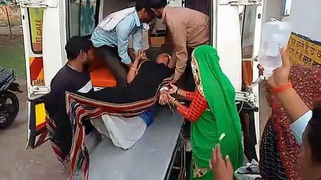 बारिश से बिगड़े हालात, आकाशीय बिजली गिरने से छतों की पटिया टूटीं, चार घायल