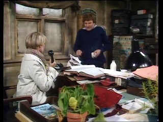 A Fine Romance (Classic Sitcom) s01e05   How to Avoid Bankruptcy