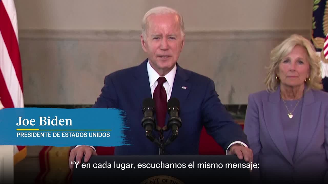 Biden renueva su llamamiento a la prohibición de las armas de asalto un año después de la masacre de Uvalde