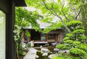 Nichée en plein Paris, l'ancienne villa japonaise du créateur Kenzo Takada est à vendre (photos)