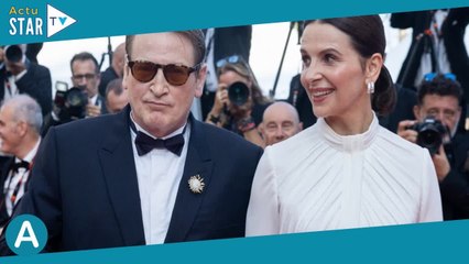 Benoit Magimel et Juliette Binoche assortis et enlacés, retrouvailles complices des ex sur le tapis