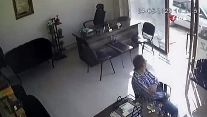 Mezbahadan kaçan dana ortalığı birbirine kattı