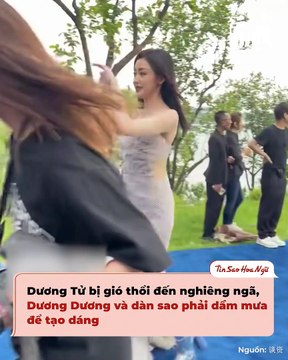 Thảm đỏ ố dề nhất Cbiz: Dương Tử suýt bị thổi bay, dàn sao phải dầm mưa | Điện Ảnh Net