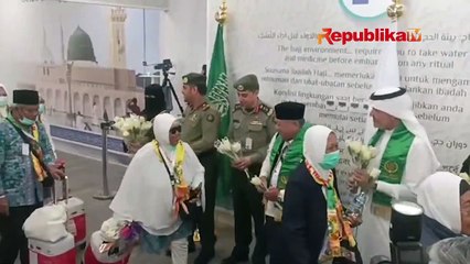 Suasana Saat Jamaah Calon Haji Kloter 1 Tiba di Madinah