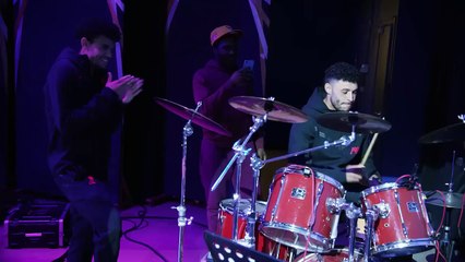 LUIS DIAZ & OXLADE-CHAMBERLAIN surprise Gospel Choir at Liverpool Lighthouse