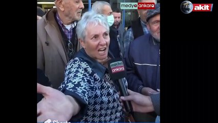 Sokaktaki kadın bir konuştu sosyal medya sallandı. Boşuna konuşuyorsunuz boşuna, Türkiye gibi…