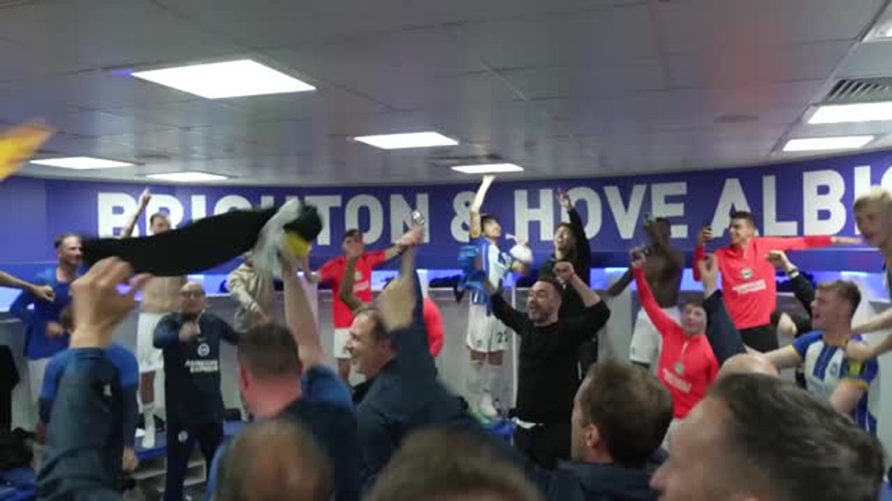 De Zerbi leads Europe-bound Brighton's celebrations