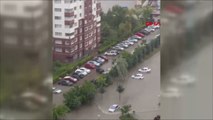 Ankara'da sağanak; yollar göle döndü, araçlar mahsur kaldı