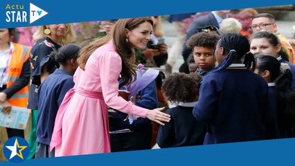 Kate Middleton : pourquoi elle ne peut pas signer d'autographes et comment elle contourne cette inte