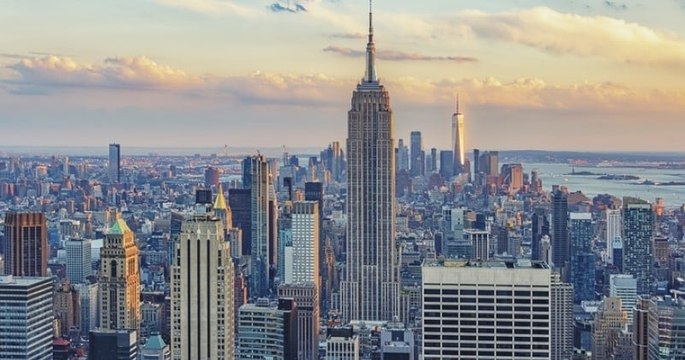 New York s'enfonce dangereusement sous le poids de ses gratte-ciels et pourrait être inondée par la mer