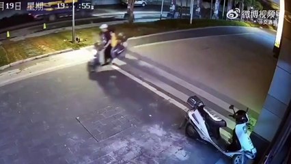 Un raccourcis à moto qui fait beaucoup de dégats