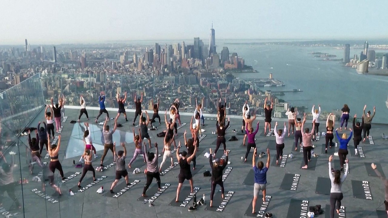 Νέα Υόρκη: Sky High Yoga στους 100 ορόφους και...