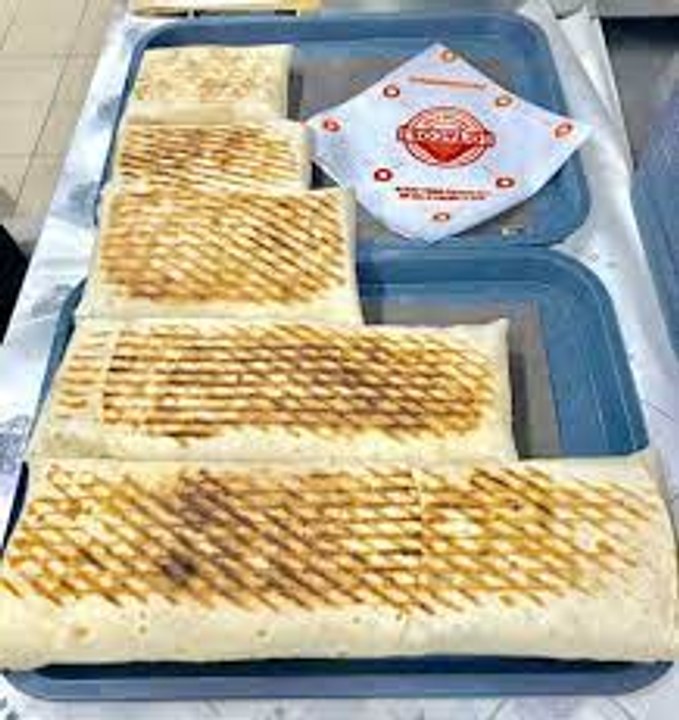 Pourquoi le french tacos est une bombe calorique et un piège addictif pour nos ados