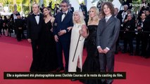 Clotilde Courau renversante à Cannes avec un accessoire très original face à Léa Drucker très sensuelle
