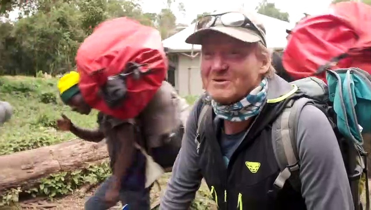 Wie man auf den Kilimanjaro steigt - mit und ohne Krücken | movie | 2023 | Official Trailer