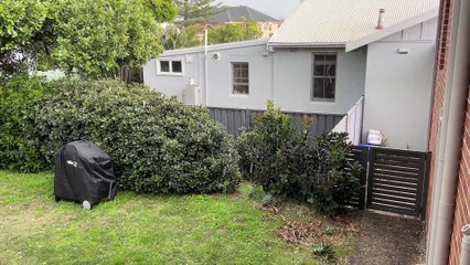 Télécharger la video: Hail in Newcastle, May 26 2023 | Newcastle Herald