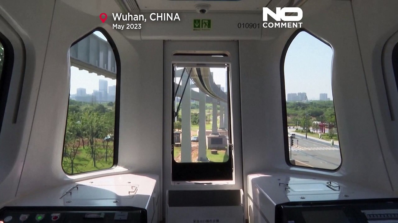 Skytrain: Durch Wuhan schweben
