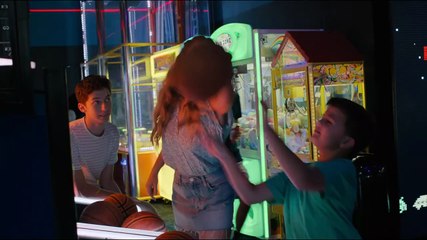 No Hard Feelings - Official NEW Red Band Trailer Starring Jennifer Lawrence