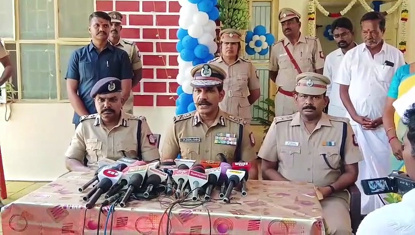 வருமான வரித்துறை அதிகாரிகளின் கார் கண்னாடி உடைப்பு.. என்னாச்சு? விளக்கம் கொடுத்த டிஜிபி