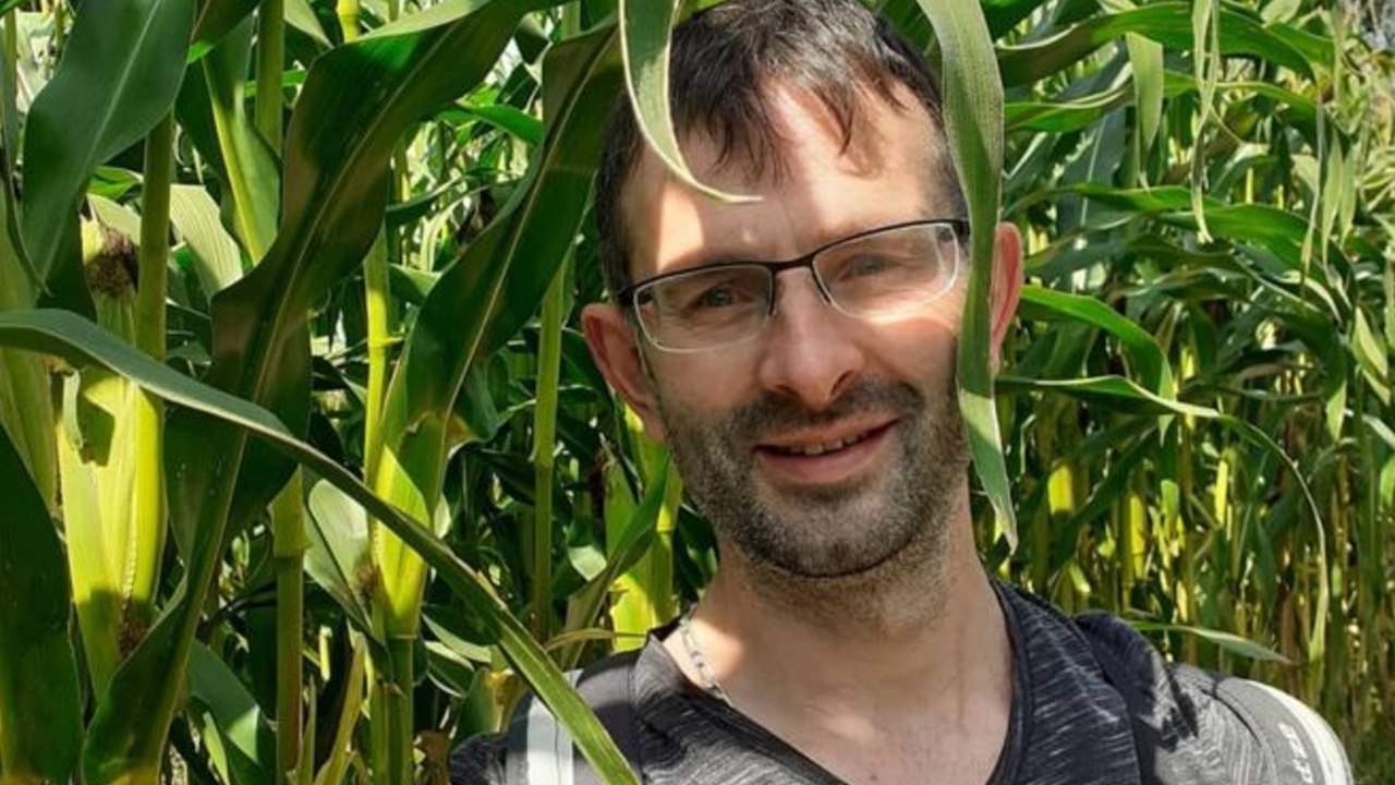 VOICI - "Quand on croise une corde..." : Julien (ADP) fait de bouleversantes confessions sur ses pensées suicidaires