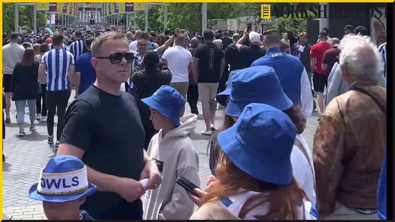 Wembley Way Barnsley v Sheffield Wednesday