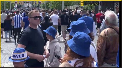 Wembley Way Barnsley v Sheffield Wednesday