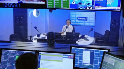 Suicide de Lindsay : l'émotion est vive devant le collège de l'adolescente