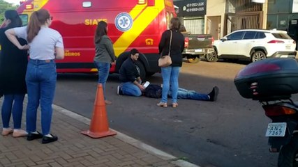 Bombeiros atendem vítima de acidente em frente ao Hospital de Retaguarda