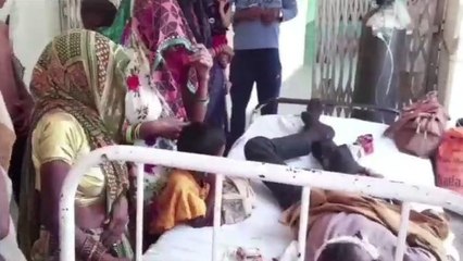 मुरैना: पिता पुत्र हुए सड़क हादसे का शिकार, अस्पताल में कराया गया भर्ती