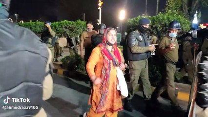 Zaman Park Police operation - Women Crying