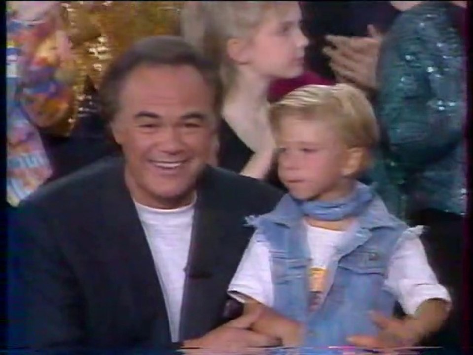 TF1 - 11 Juin 1993 - "Les Marches De La Gloire" (Laurent Cabrol), coming-next, pubs, teaser, générique "Ushuaïa"